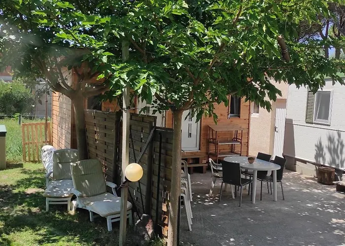 Seaside Getaway For Family And Friends